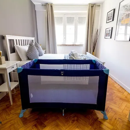 Daire Avenidas Cozy Lisboa